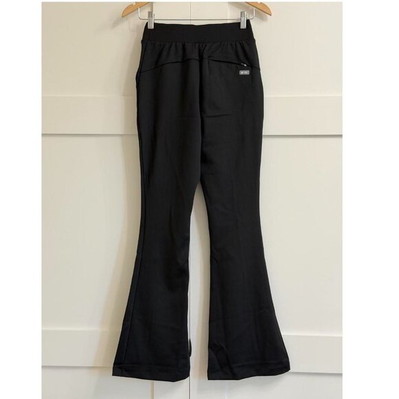 Figs High Waisted Evanston FORMx Skinny Flare Scrub Pants in Black, Size X-Small - Picture 12 of 12